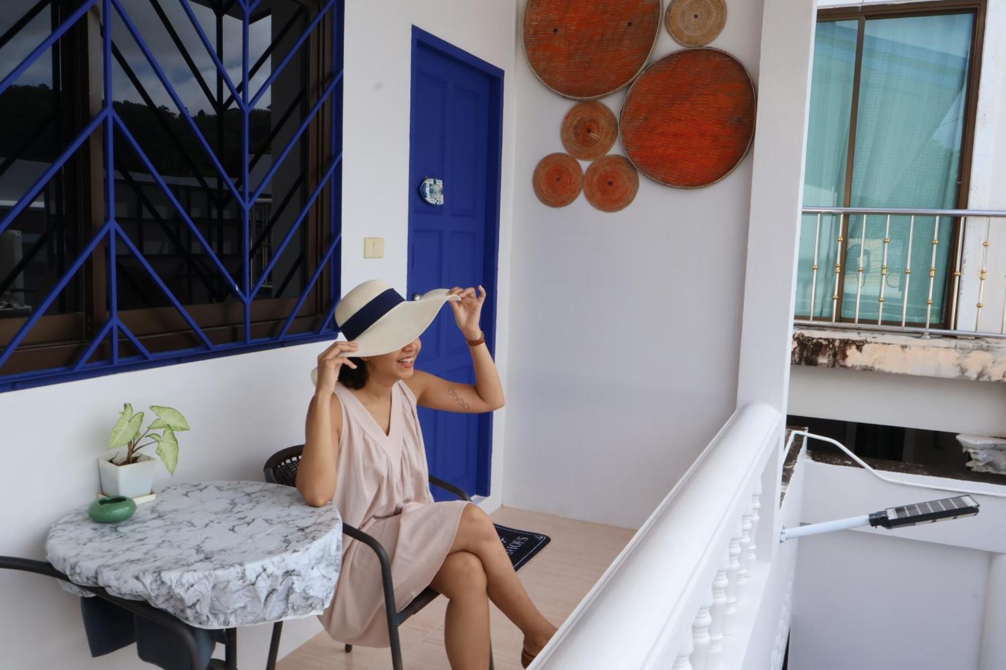 Отель Sun & Sea Nai Yang Phuket Экстерьер фото