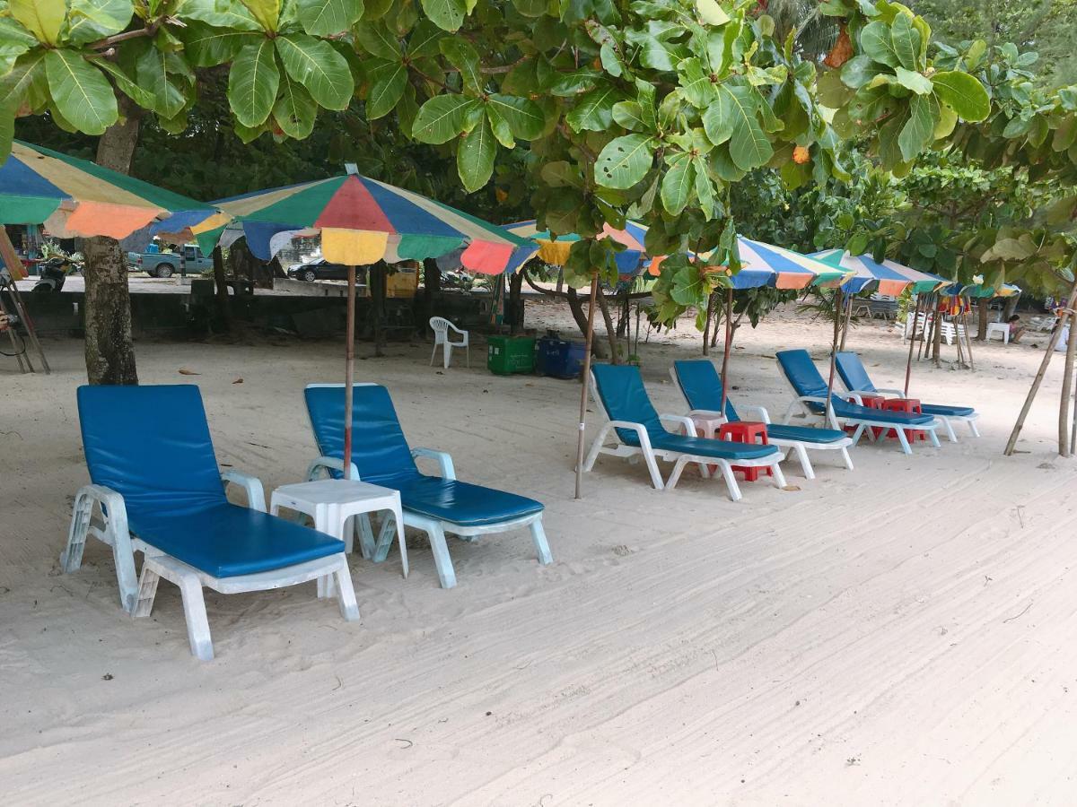 Отель Sun & Sea Nai Yang Phuket Экстерьер фото